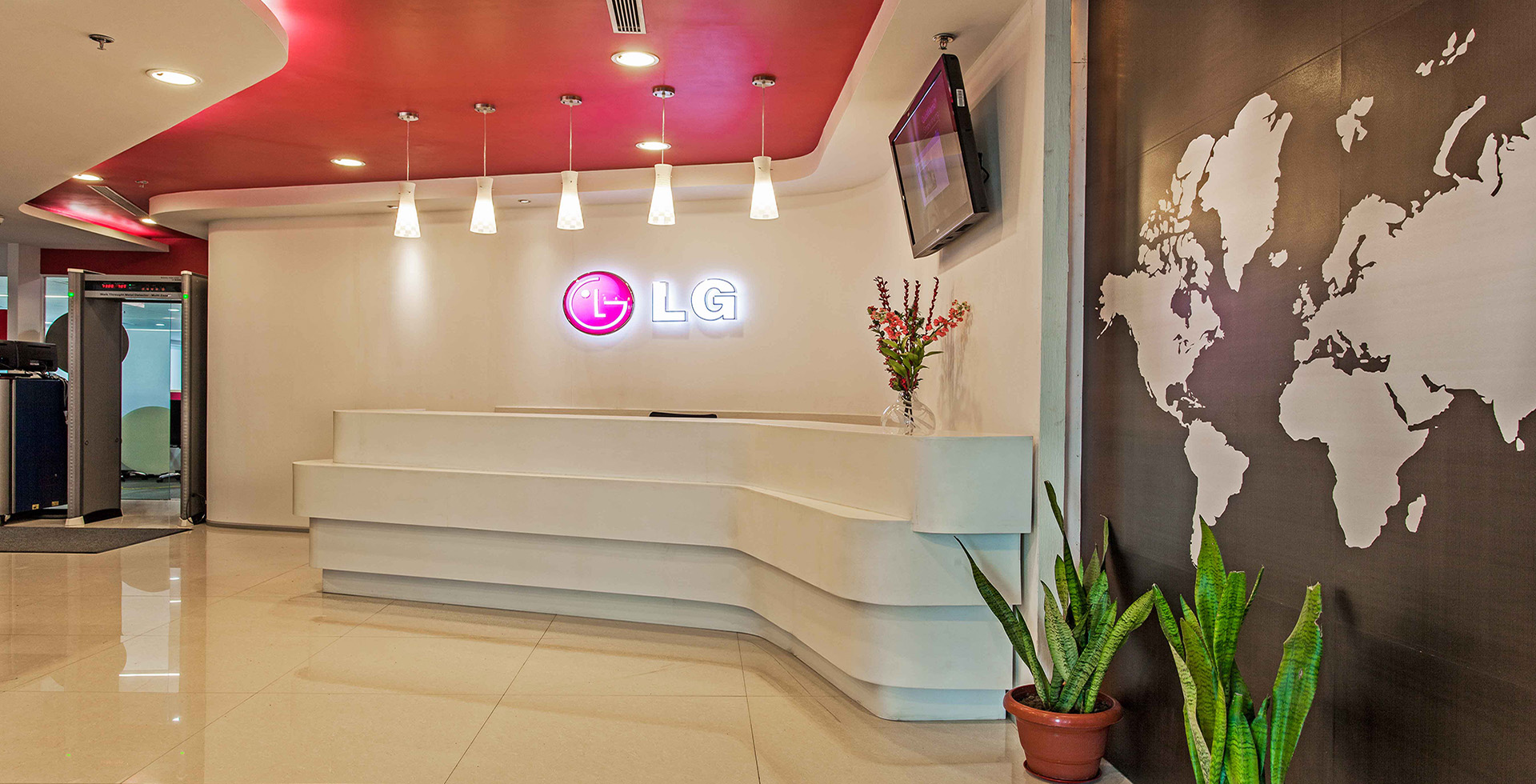 LG